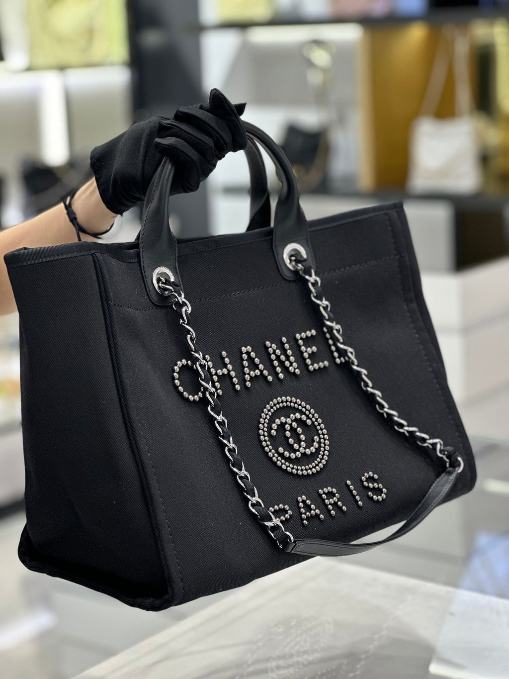 Chanel Natural Canvas and Black Leather Large Pearl Deauville Tote - 30x39x22cm