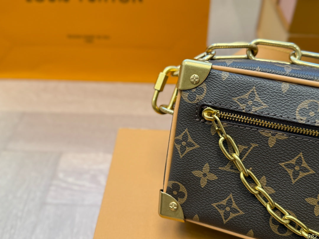 Louis Vuitton LV Soft Trunk Box Bag Satchel 18x12cm