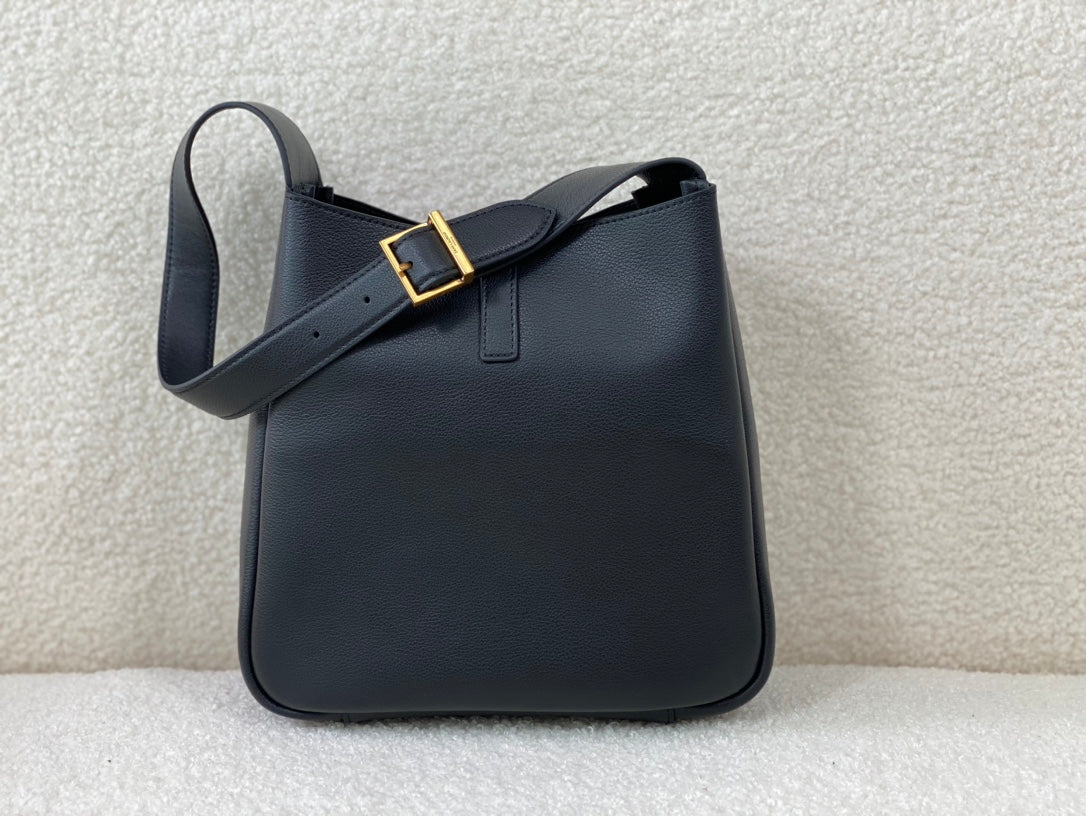 YSL Le 5 A 7 Supple Small Grained Leather Black 23 x 22 x 8.5cm